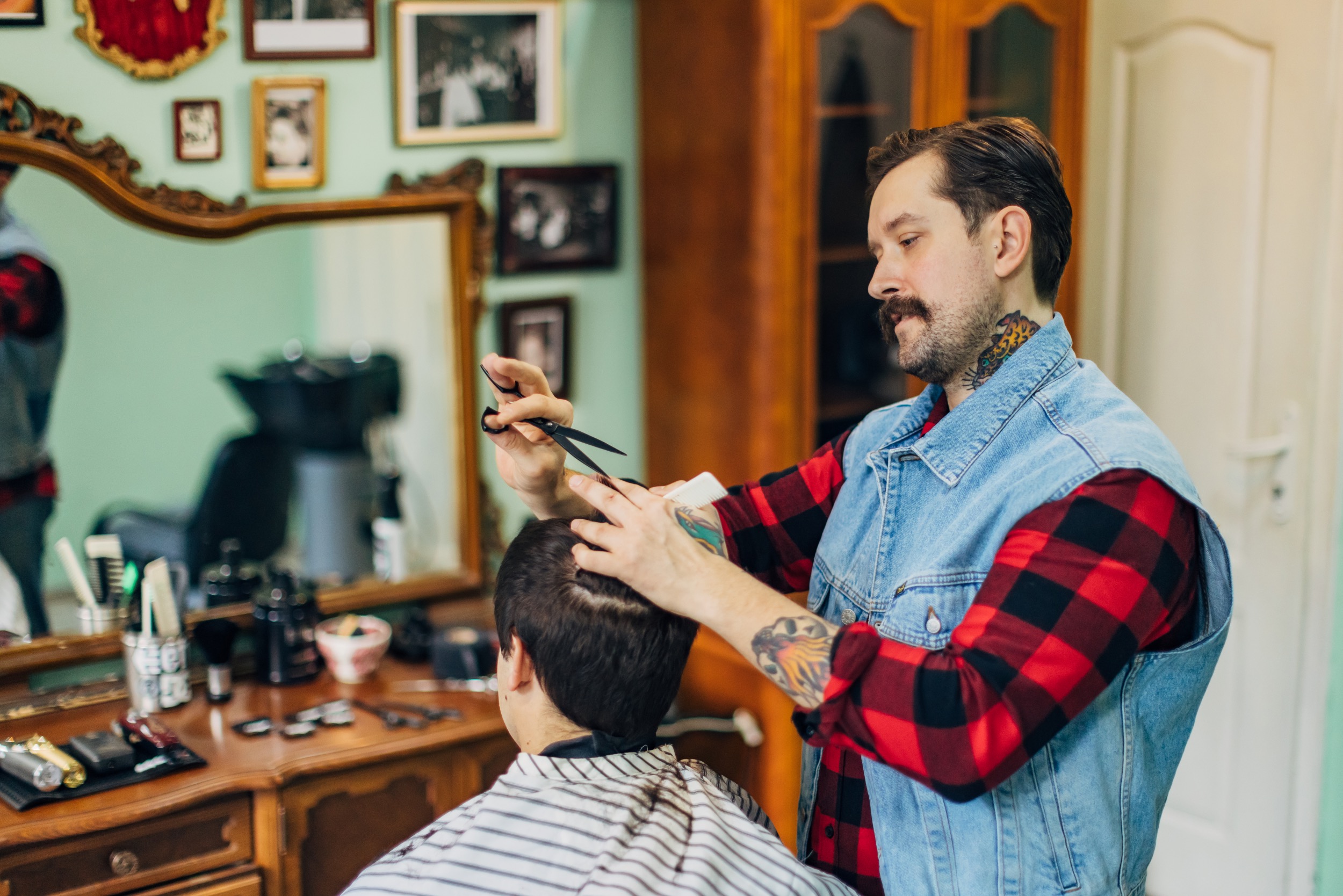 Professional & Classic hair cutting_klasično šišanje